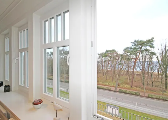 Loewenstein Apartment *