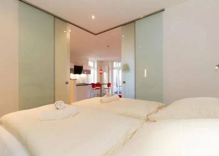 Loewenstein Apartment *